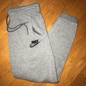 Nike rally joggers